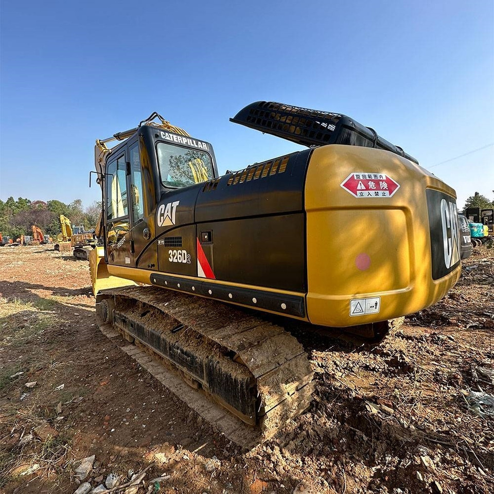 CAT 326D - Pásové rýpadlo: obrázek 3 CAT 326D - Pásové rýpadlo: obrázek 3