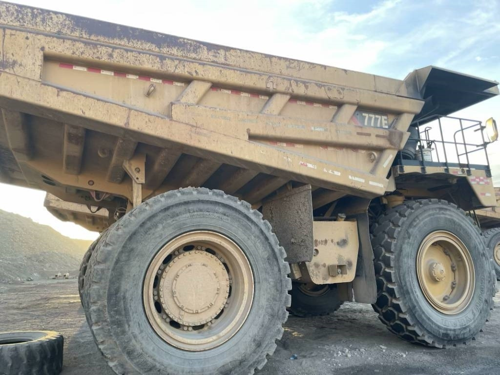 CAT 777e - Pevný dempr: obrázek 3 CAT 777e - Pevný dempr: obrázek 3