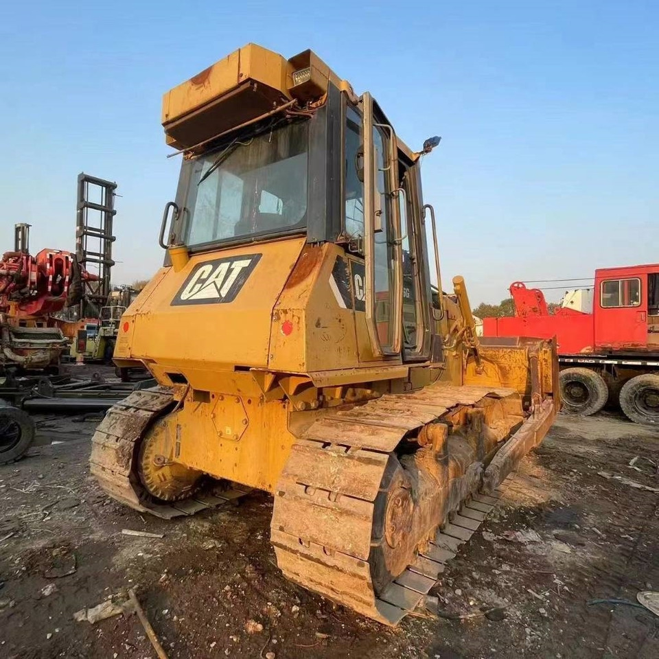 CAT D 6 G - Buldozer: obrázek 3 CAT D 6 G - Buldozer: obrázek 3