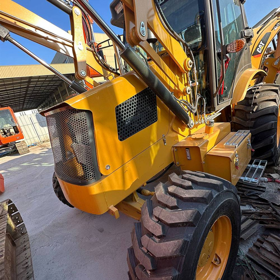 CATERPILLAR 420F - Rýpadlo-nakladač: obrázek 1 CATERPILLAR 420F - Rýpadlo-nakladač: obrázek 1