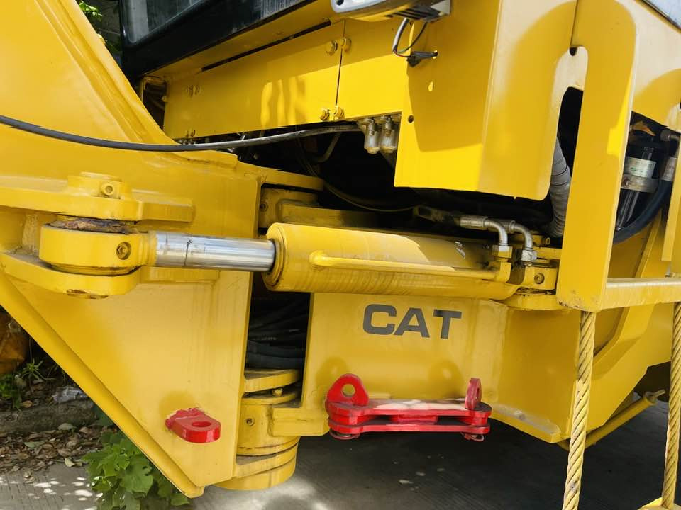 Grejdr Caterpillar 140H Motor Grader: obrázek 8