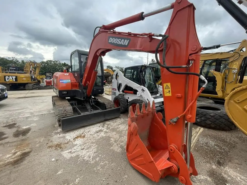 Doosan DH60-7 - Mini rýpadlo: obrázek 2 Doosan DH60-7 - Mini rýpadlo: obrázek 2