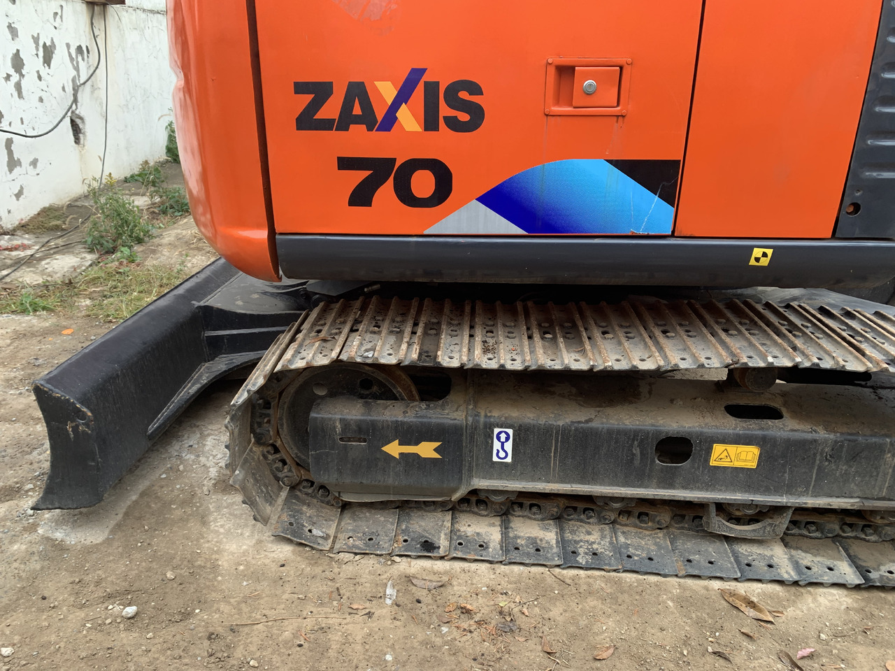 HITACHI ZAXIS 70 - Pásové rýpadlo: obrázek 4 HITACHI ZAXIS 70 - Pásové rýpadlo: obrázek 4