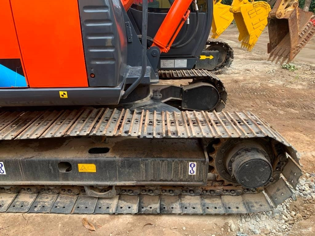 Hitachi Zaxis 70 - Pásové rýpadlo: obrázek 3 Hitachi Zaxis 70 - Pásové rýpadlo: obrázek 3