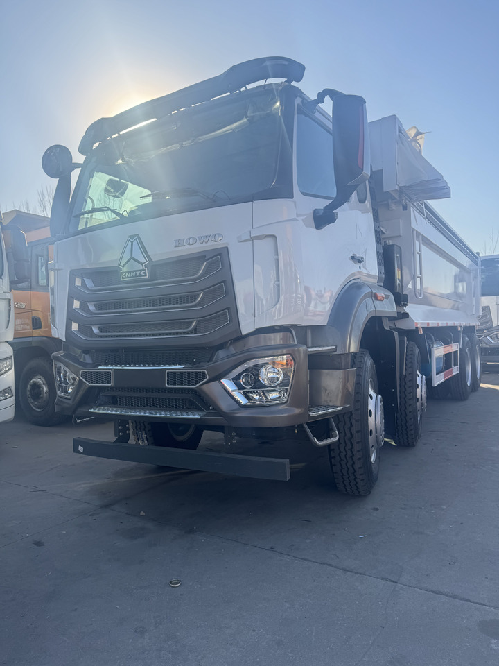 Howo 8x4 - Dampr: obrázek 1 Howo 8x4 - Dampr: obrázek 1