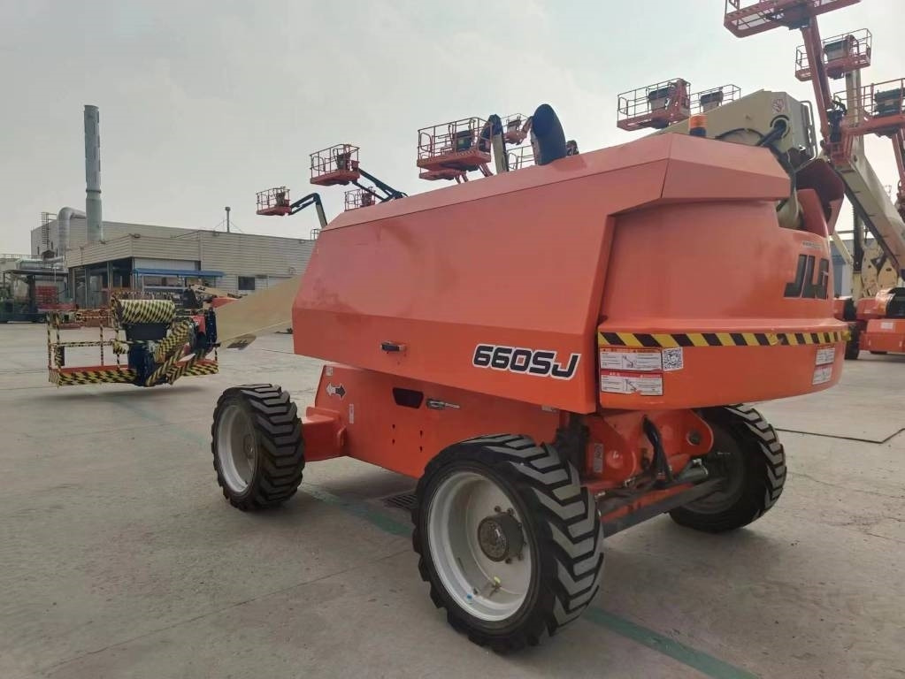 JLG 660 SJ - Teleskopická plošina: obrázek 3 JLG 660 SJ - Teleskopická plošina: obrázek 3