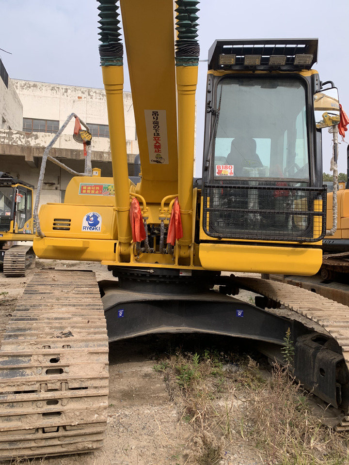 KOMATSU PC200-8 - Pásové rýpadlo: obrázek 2 KOMATSU PC200-8 - Pásové rýpadlo: obrázek 2