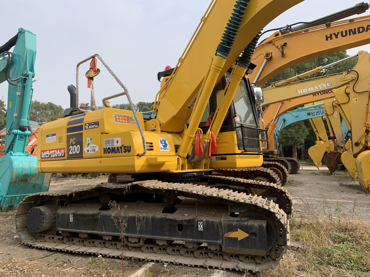 KOMATSU PC200-8 - Pásové rýpadlo: obrázek 3 KOMATSU PC200-8 - Pásové rýpadlo: obrázek 3