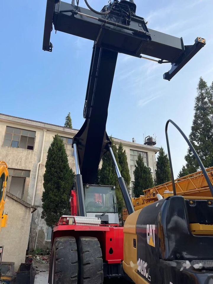 Reach stacker Kalmar DRF450-650S5: obrázek 1