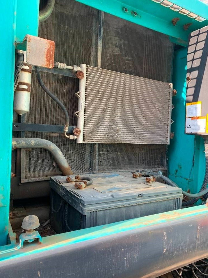 Kobelco SK 210 LC-8 - Pásové rýpadlo: obrázek 4 Kobelco SK 210 LC-8 - Pásové rýpadlo: obrázek 4