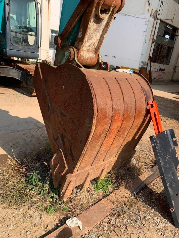 Kobelco SK 210 LC-8 - Pásové rýpadlo: obrázek 3 Kobelco SK 210 LC-8 - Pásové rýpadlo: obrázek 3