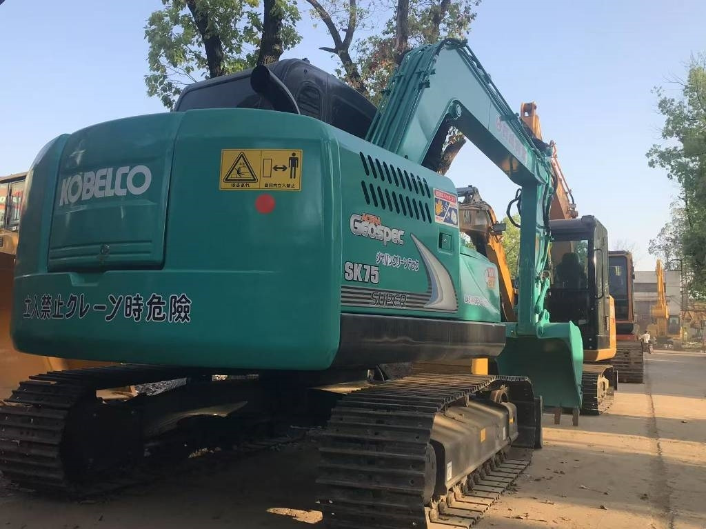 Kobelco SK 75 - Mini rýpadlo: obrázek 3 Kobelco SK 75 - Mini rýpadlo: obrázek 3