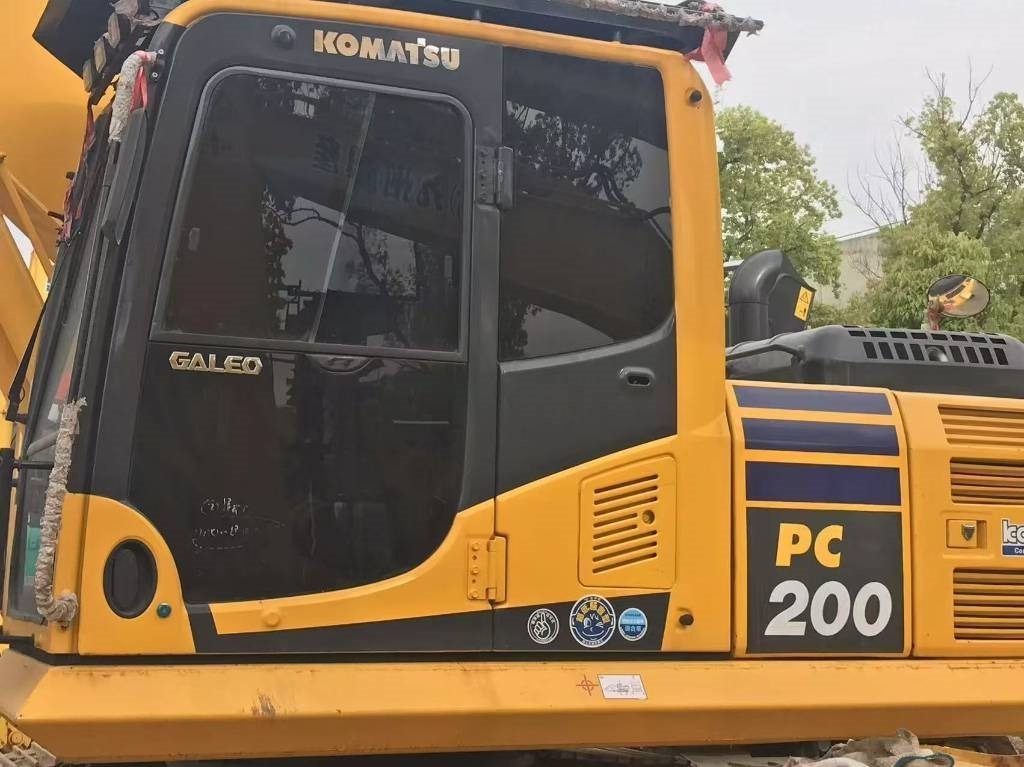 Komatsu PC 200-8 - Pásové rýpadlo: obrázek 2 Komatsu PC 200-8 - Pásové rýpadlo: obrázek 2
