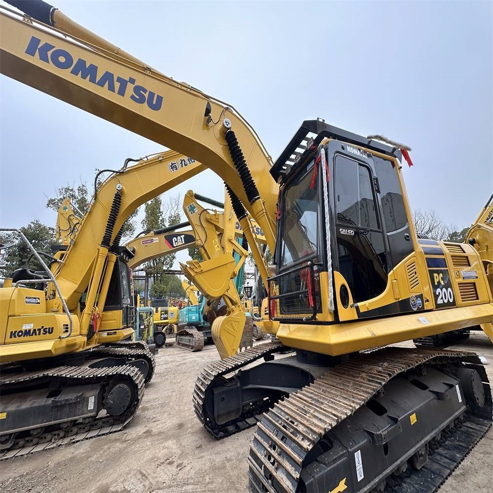 Komatsu PC 200 - Pásové rýpadlo: obrázek 3 Komatsu PC 200 - Pásové rýpadlo: obrázek 3