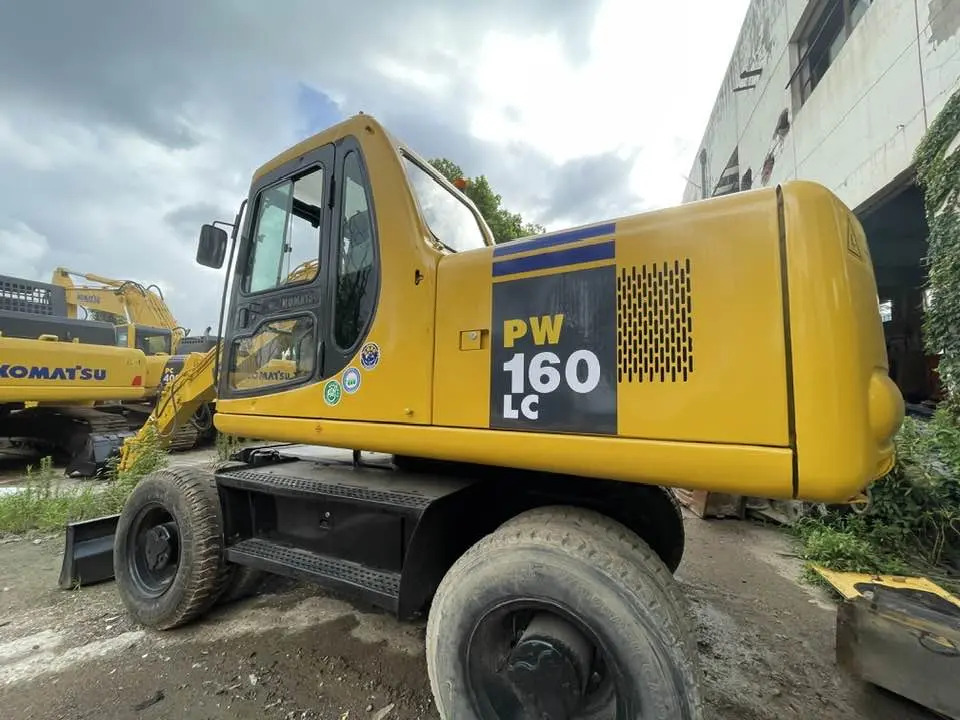 Kolesové rýpadlo Komatsu PW160-11: obrázek 6