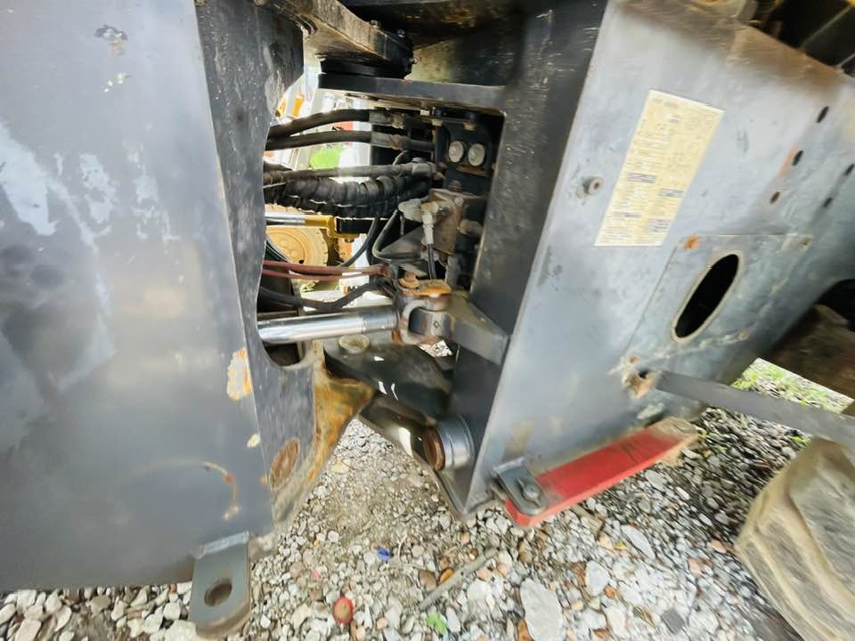 Komatsu WA320 - Kolový nakladač: obrázek 2 Komatsu WA320 - Kolový nakladač: obrázek 2