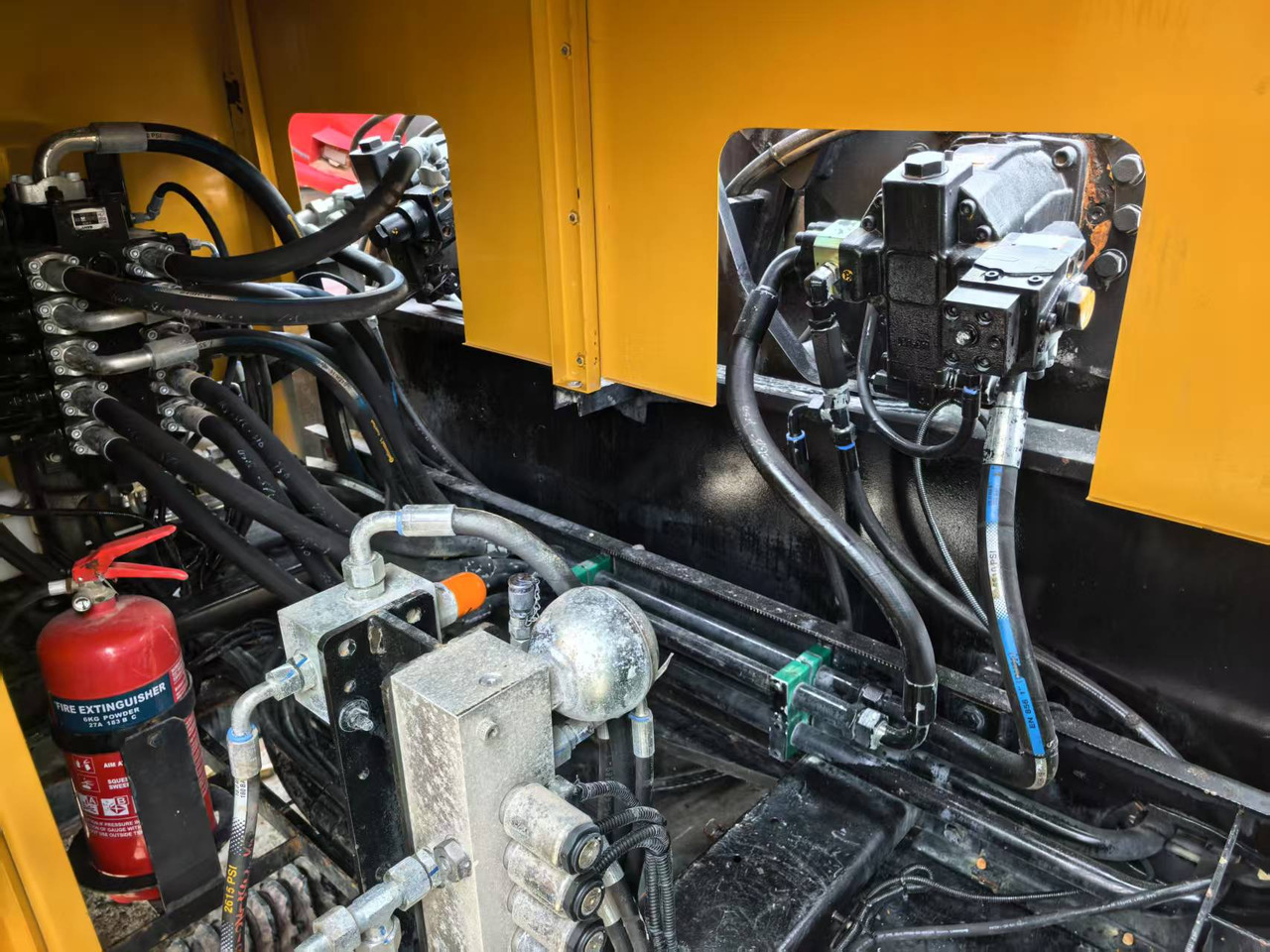 SANY SCC1000A-6 - Pásový jeřáb: obrázek 3 SANY SCC1000A-6 - Pásový jeřáb: obrázek 3