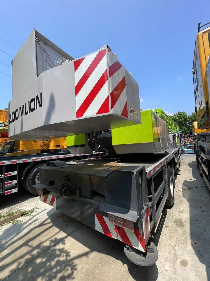 Zoomlion ZCT251V - Univerzální autojeřáb: obrázek 5 Zoomlion ZCT251V - Univerzální autojeřáb: obrázek 5