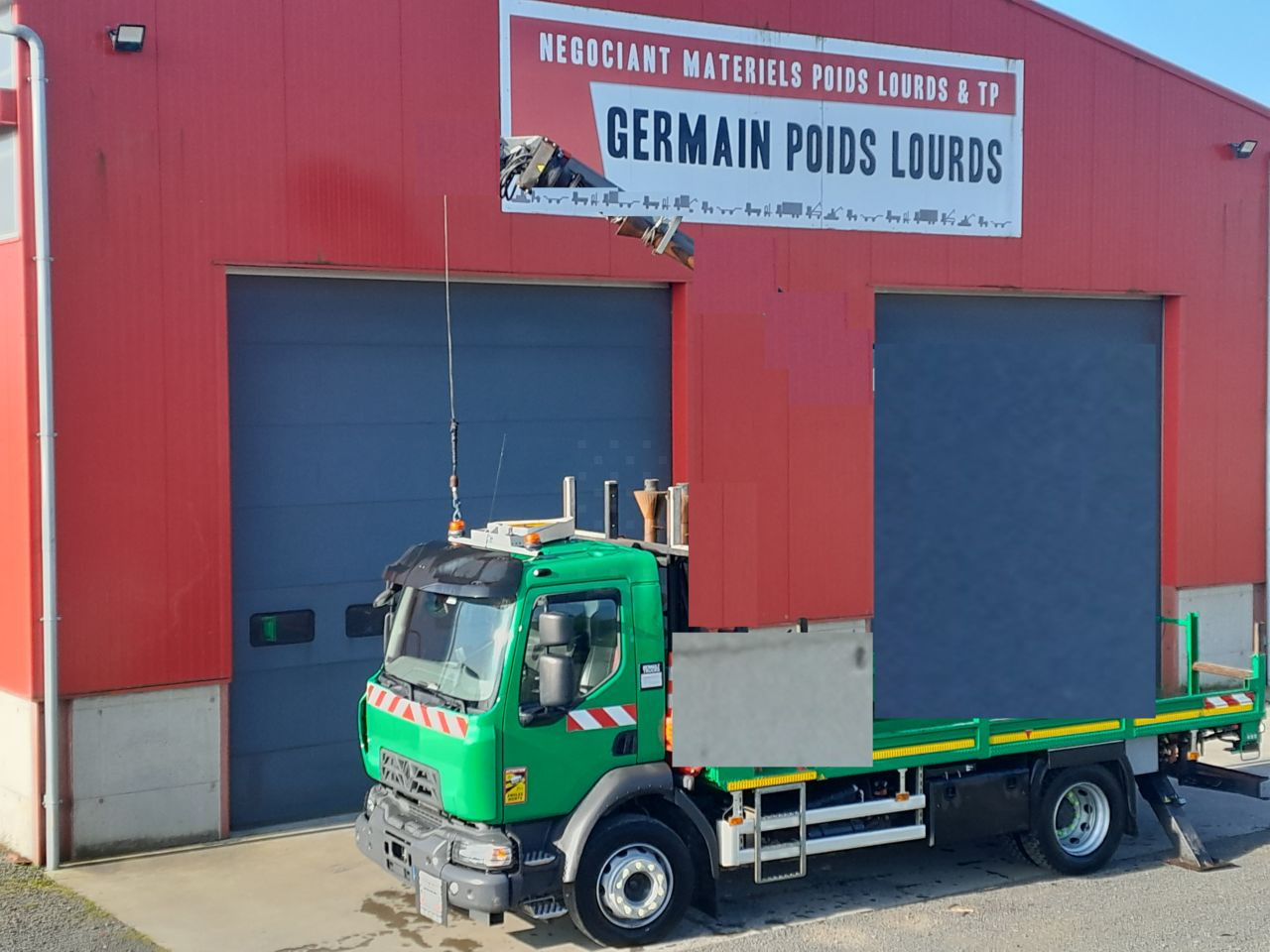Renault D250 13 t 4x2 Ampliroll Truck - Hákový nosič kontejnerů: obrázek 2 Renault D250 13 t 4x2 Ampliroll Truck - Hákový nosič kontejnerů: obrázek 2