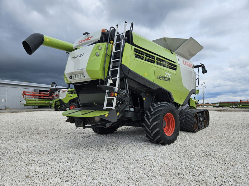 Claas Lexion 770 TT - Sklízecí mlátička: obrázek 1 Claas Lexion 770 TT - Sklízecí mlátička: obrázek 1