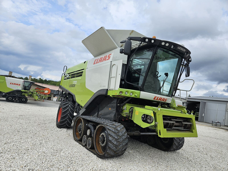 Claas Lexion 770tt - Sklízecí mlátička: obrázek 1 Claas Lexion 770tt - Sklízecí mlátička: obrázek 1