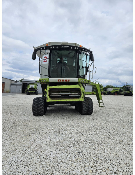 Claas Lexion 780 TT - Sklízecí mlátička: obrázek 3 Claas Lexion 780 TT - Sklízecí mlátička: obrázek 3