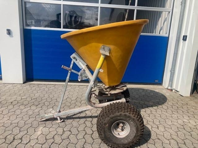 Jar-Met 200 - Rozmetadlo hnoje: obrázek 1 Jar-Met 200 - Rozmetadlo hnoje: obrázek 1