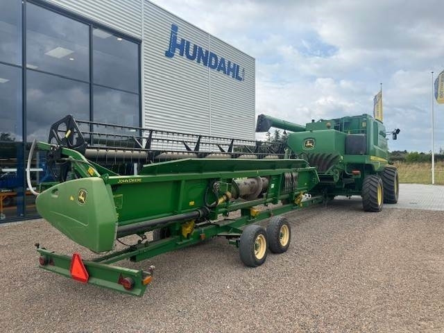 John Deere T660I - Sklízecí mlátička: obrázek 4 John Deere T660I - Sklízecí mlátička: obrázek 4