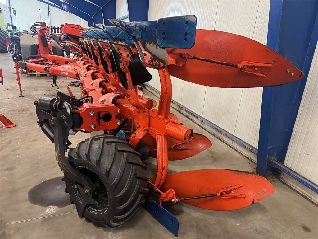 Kuhn VM L-NSH 5+1 ON LAND - Pluh: obrázek 2 Kuhn VM L-NSH 5+1 ON LAND - Pluh: obrázek 2