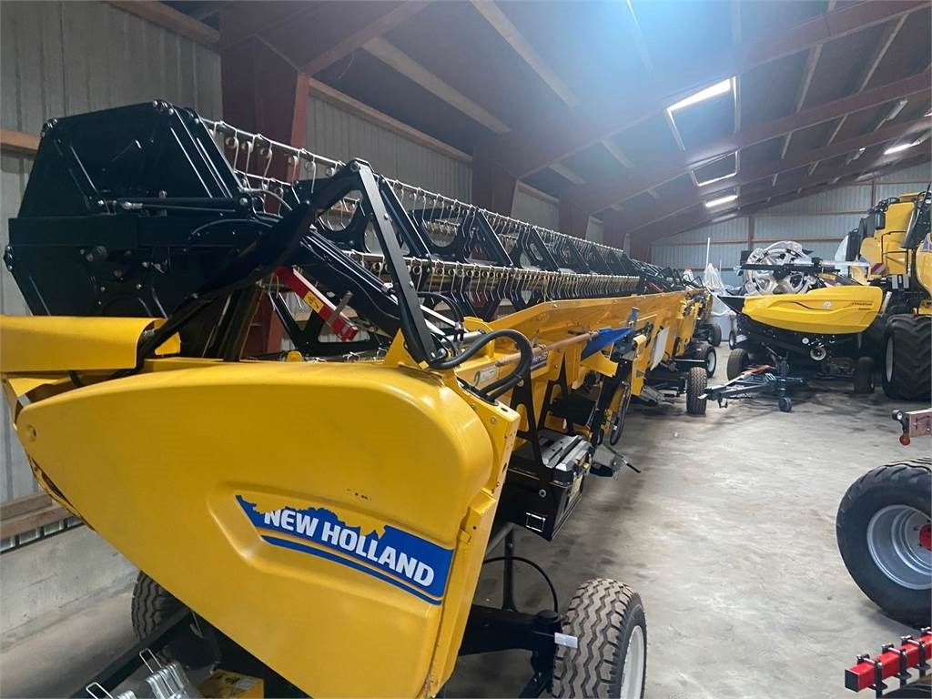New Holland CR9.90 ST.V EU AMEA - Sklízecí mlátička: obrázek 3 New Holland CR9.90 ST.V EU AMEA - Sklízecí mlátička: obrázek 3