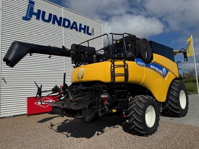 New Holland CR9.90 TIER4 - Sklízecí mlátička: obrázek 3 New Holland CR9.90 TIER4 - Sklízecí mlátička: obrázek 3