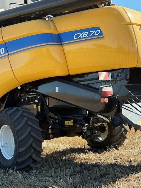 New Holland CX8.70 SLH - Sklízecí mlátička: obrázek 3 New Holland CX8.70 SLH - Sklízecí mlátička: obrázek 3