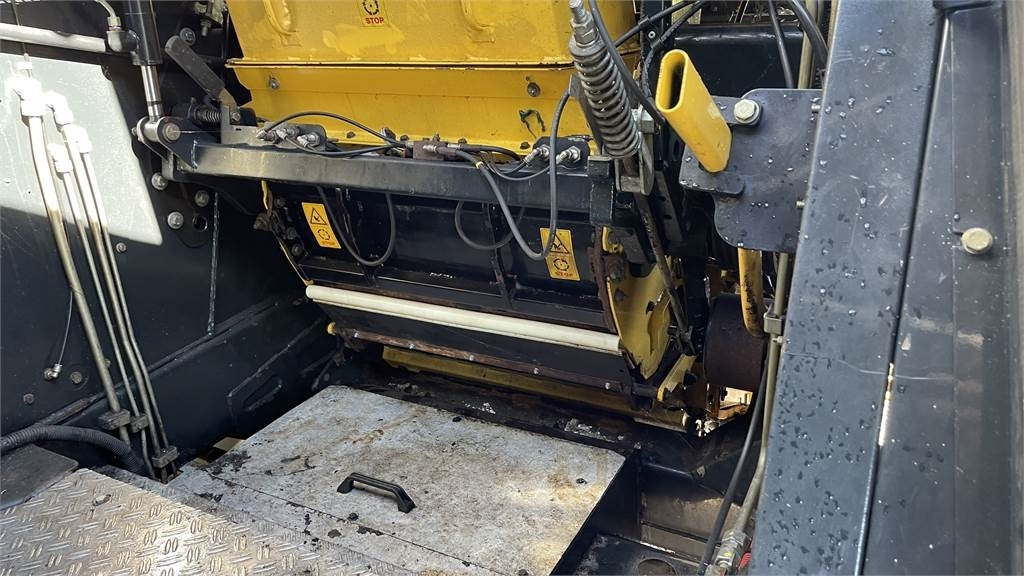 Sklízecí řezačka New Holland FR650 T4B: obrázek 13