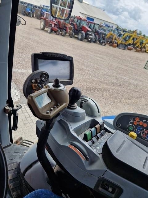 New Holland T6090RCSS SWII - Traktor: obrázek 5 New Holland T6090RCSS SWII - Traktor: obrázek 5