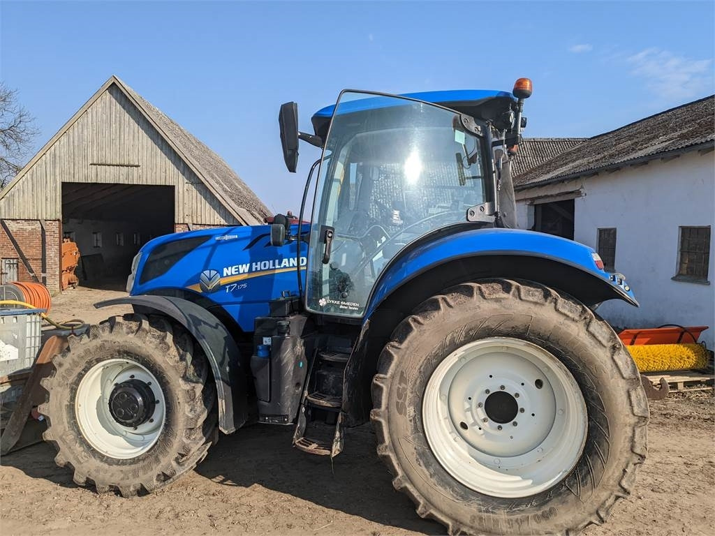 New Holland T7.175 AC ST.V - Traktor: obrázek 1 New Holland T7.175 AC ST.V - Traktor: obrázek 1