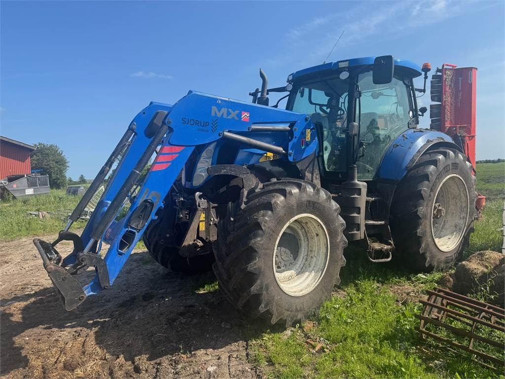 New Holland T7060TG - Traktor: obrázek 1 New Holland T7060TG - Traktor: obrázek 1