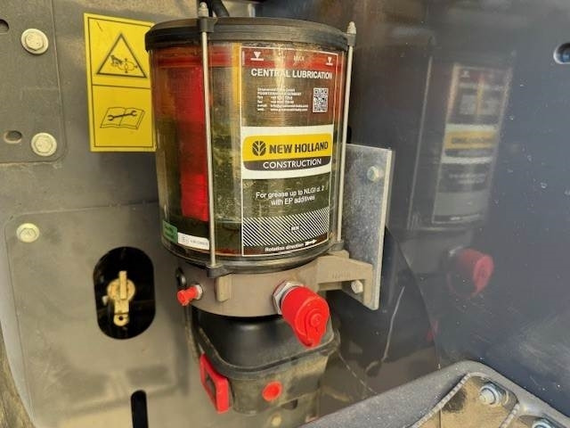 Kolový nakladač New Holland W170D2 TRIN 5-Z: obrázek 7