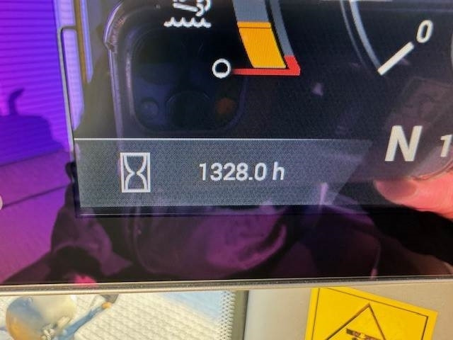 Kolový nakladač New Holland W170D2 TRIN 5-Z: obrázek 13