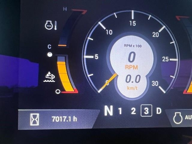 New Holland W190D ZB T4B - Kolový nakladač: obrázek 5 New Holland W190D ZB T4B - Kolový nakladač: obrázek 5