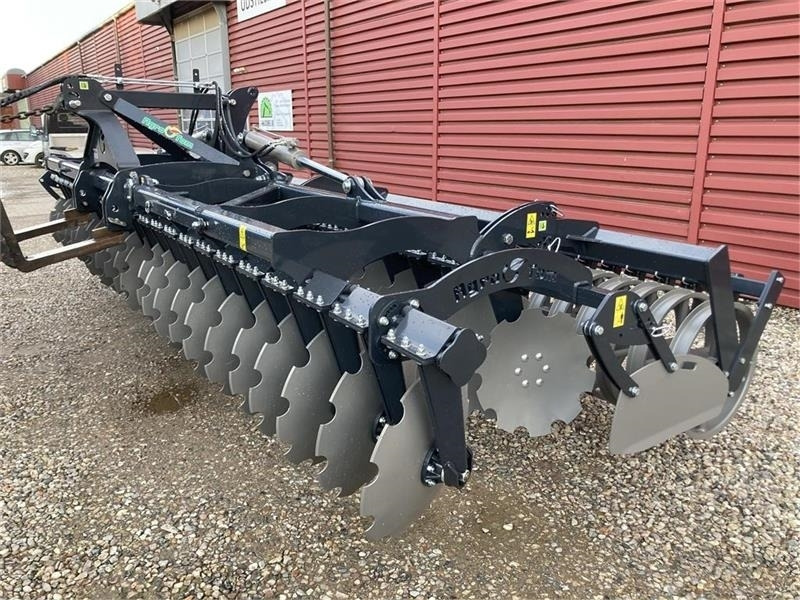 Agro-Tom 6 meter liftophængt - Talířové brány: obrázek 4 Agro-Tom 6 meter liftophængt - Talířové brány: obrázek 4