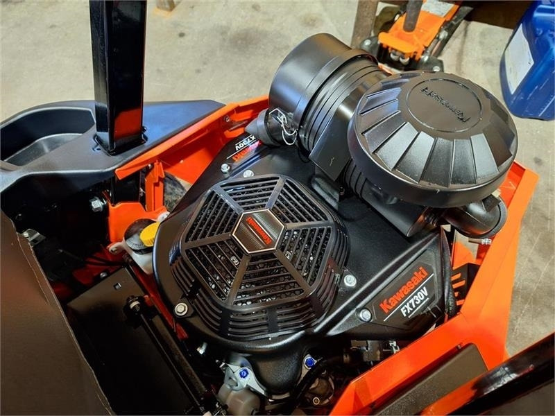 Ariens Zenith 60" SD - Sekačka na trávu: obrázek 4 Ariens Zenith 60" SD - Sekačka na trávu: obrázek 4