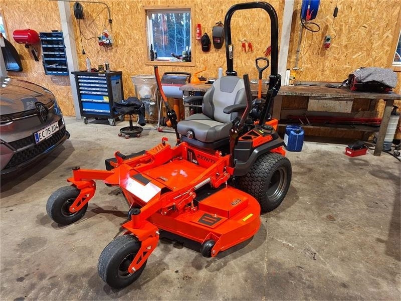 Ariens Zenith 60" SD - Sekačka na trávu: obrázek 1 Ariens Zenith 60" SD - Sekačka na trávu: obrázek 1