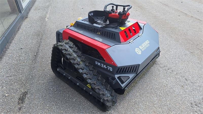 Blue Bird Fm24-70 Fabriks ny - Sekačka na trávu: obrázek 3 Blue Bird Fm24-70 Fabriks ny - Sekačka na trávu: obrázek 3