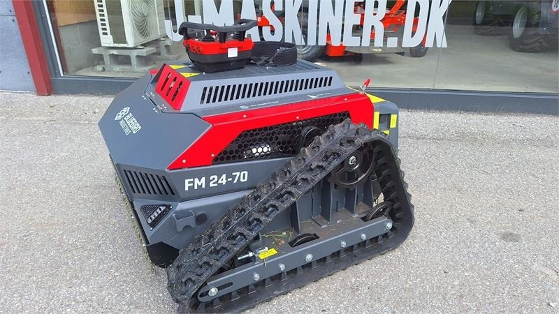 Blue Bird Fm24-70 Fabriks ny - Sekačka na trávu: obrázek 1 Blue Bird Fm24-70 Fabriks ny - Sekačka na trávu: obrázek 1