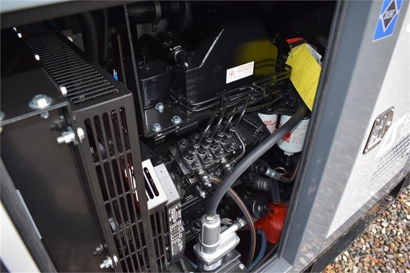 Elektrický generátor Cummins 88 KvA: obrázek 9