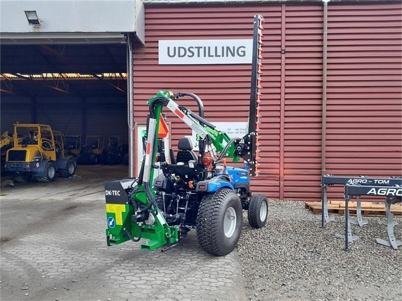 Dk-Tec AM220 - Příkopová sekačka: obrázek 2 Dk-Tec AM220 - Příkopová sekačka: obrázek 2