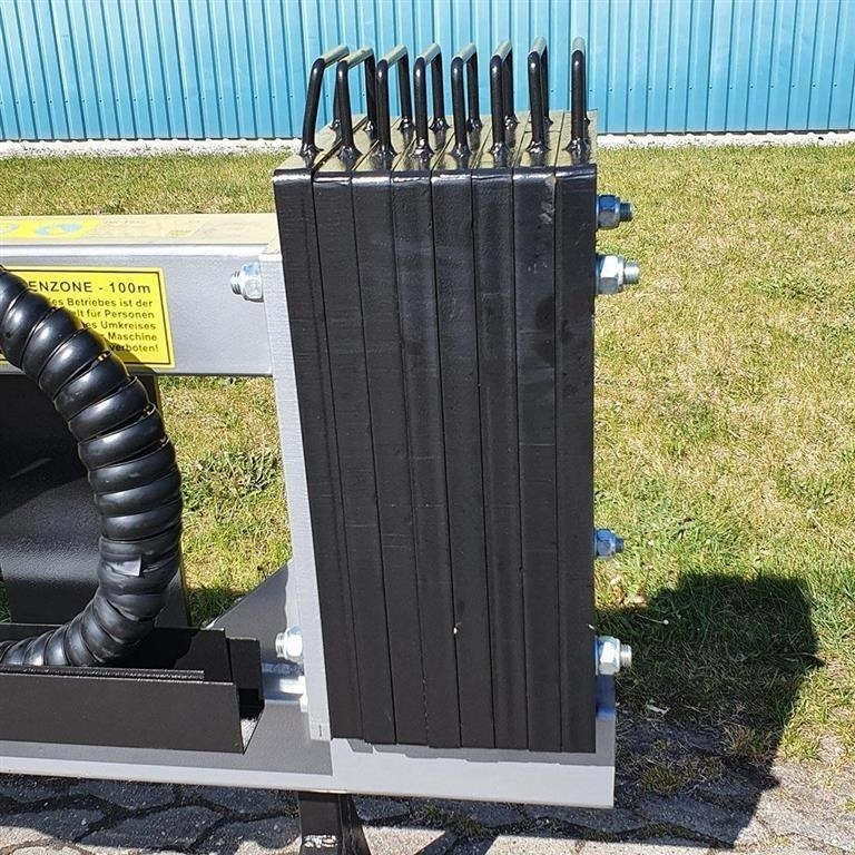 Dk-Tec - Mulčovač: obrázek 3 Dk-Tec - Mulčovač: obrázek 3