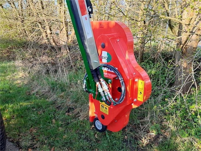 Dk-Tec med fjernbetjening - Příkopová sekačka: obrázek 3 Dk-Tec med fjernbetjening - Příkopová sekačka: obrázek 3