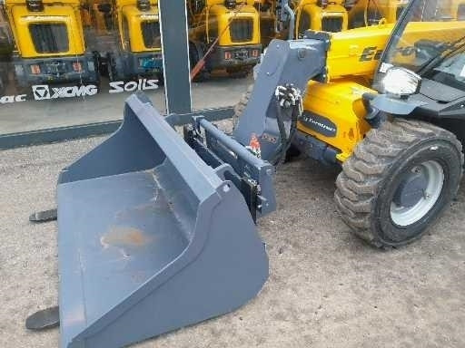 - - - EUROTRAC TH25.6 FABRIKS NY - Teleskopický manipulátor: obrázek 4 - - - EUROTRAC TH25.6 FABRIKS NY - Teleskopický manipulátor: obrázek 4