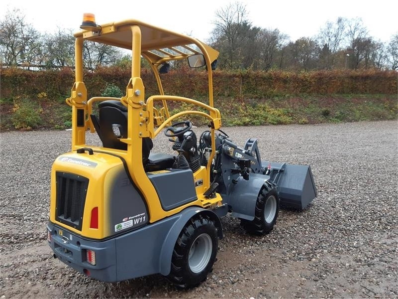 Eurotrac W11 med lav tårn - Kloubový nakladač: obrázek 4 Eurotrac W11 med lav tårn - Kloubový nakladač: obrázek 4